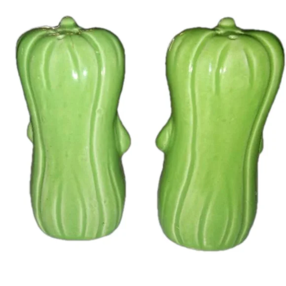 Vintage Anthropomorphic Zucchini / Squash Salt & Pepper Shakers New Old stock - Picture 2 of 4